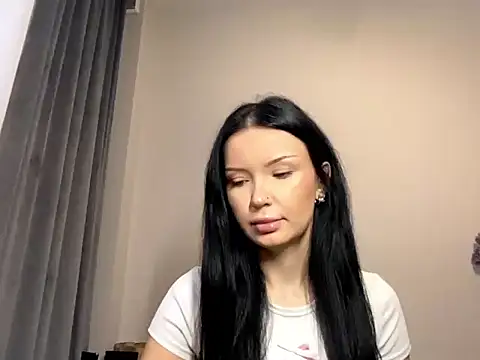 Snapshot of JoanGold chatting on 02.18.26 JoanGold online show from 02.18.26