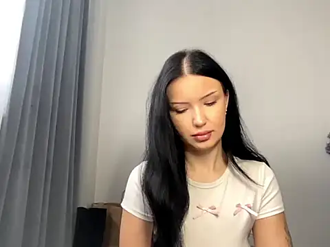 Snapshot of JoanGold chatting on 03.01.26 JoanGold online show from 03.01.26