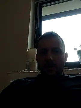 Snapshot of defaktor chatting on 02.14.26 defaktor online show from 02.14.26