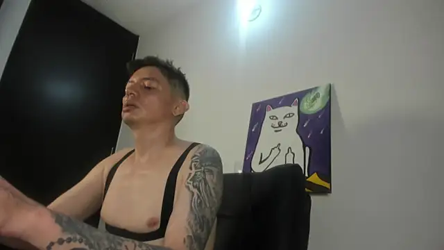 Snapshot of Thommas8a chatting on 02.24.26 Thommas8a online show from 02.24.26