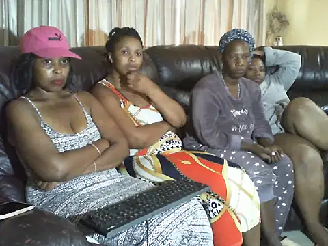 Caramel-Diva online show from 02.25.26