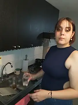 its lauu  online show from 03.15.26