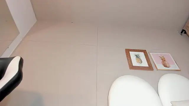 luna bradley  online show from 03.30.26