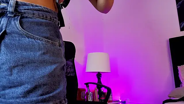 KateValenciaa online show from 04.11.26