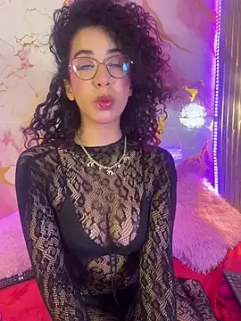 Woo isDaphne online show from 03.30.26