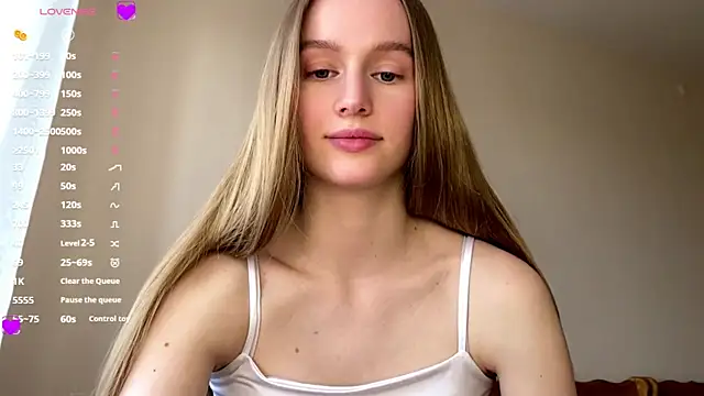 Snapshot of Viktoria_Vibes chatting on 04.24.26 Viktoria Vibes online show from 04.24.26