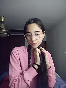 Snapshot of isaaabelaaa chatting on 05.16.26 isaaabelaaa online show from 05.16.26