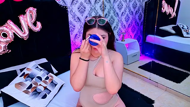 Mia Reize online show from 02.19.26