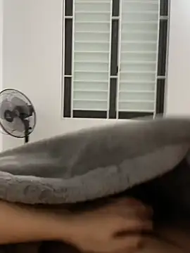 huyenzz online show from 02.19.26