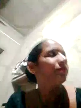 Snapshot of Anitarakkoli chatting on 05.22.26 Anitarakkoli online show from 05.22.26