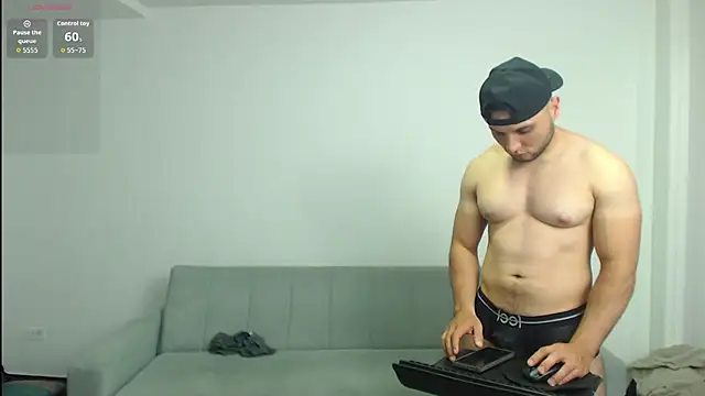 Snapshot of jhustin_marcius chatting on 04.19.26 jhustin marcius online show from 04.19.26