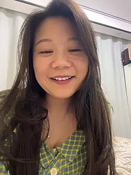 Snapshot of DDoo21 chatting on 06.22.26 DDoo21 online show from 06.22.26