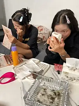 Snapshot of so-exciting chatting on 02.12.26 so-exciting online show from 02.12.26