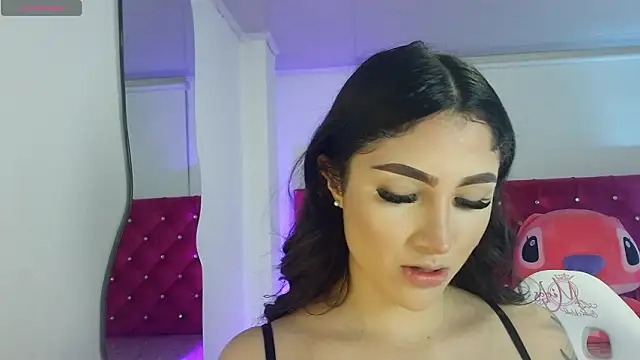 Snapshot of babyy_nicols_m chatting on 02.21.26 babyy nicols m online show from 02.21.26