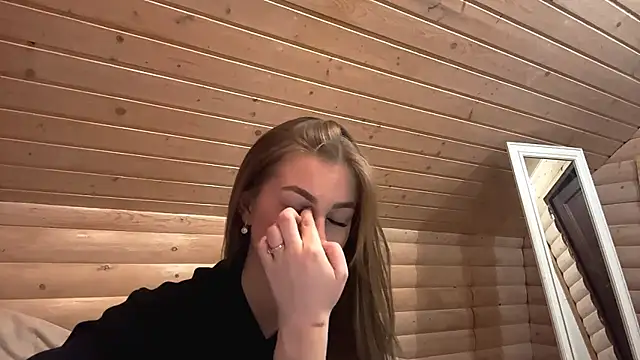 TessSamul online show from 04.15.26