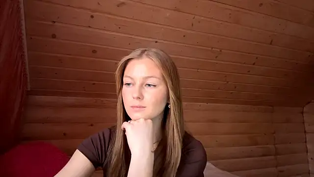 Snapshot of TessSamul chatting on 05.17.26 TessSamul online show from 05.17.26