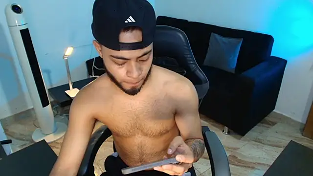 Xanderstone00 online show from 03.20.26