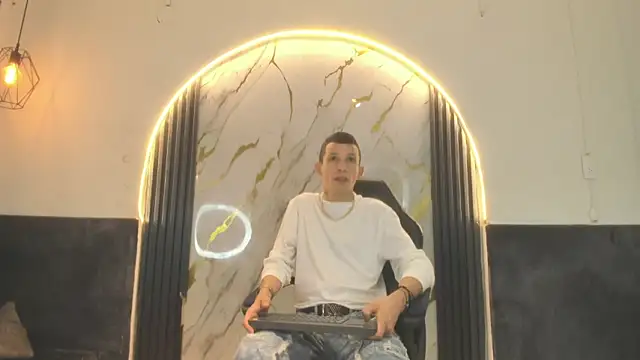 Isaak 26 online show from 02.15.26