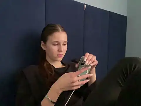 LinaWills online show from 03.02.26