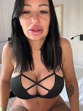 SaraHotDiamond xoxo online show from 04.07.26