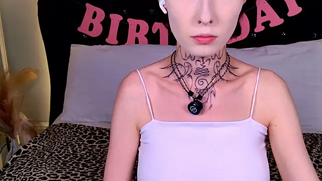 Snapshot of roxy_morrison_x chatting on 07.09.26 roxy morrison x online show from 07.09.26