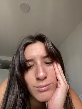 walquii online show from 02.15.26