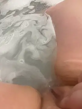 Snapshot of Piper_Milf_36 chatting on 03.01.26 Piper Milf 36 online show from 03.01.26