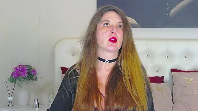 Snapshot of AzeliaHart chatting on 02.16.26 AzeliaHart online show from 02.16.26