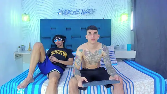 Snapshot of Adventurous_Boys chatting on 03.01.26 Adventurous Boys online show from 03.01.26