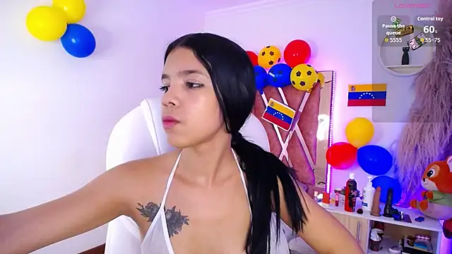 Snapshot of Taylor_scottt chatting on 06.19.26 Taylor scottt online show from 06.19.26