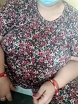 Snapshot of Simran_008 chatting on 04.18.26 Simran 008 online show from 04.18.26