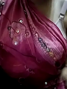 Snapshot of Simran_008 chatting on 04.22.26 Simran 008 online show from 04.22.26