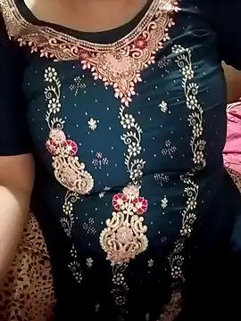 Snapshot of Simran_008 chatting on 04.23.26 Simran 008 online show from 04.23.26