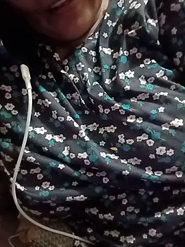 Snapshot of Simran_008 chatting on 05.19.26 Simran 008 online show from 05.19.26