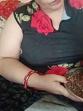 Snapshot of Simran_008 chatting on 05.25.26 Simran 008 online show from 05.25.26