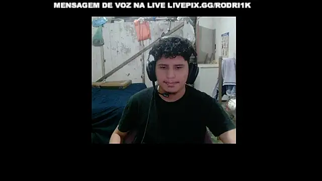 Snapshot of Rodri1k chatting on 02.14.26 Rodri1k online show from 02.14.26