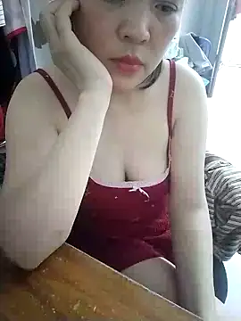 Snapshot of Strawberry-wet chatting on 04.25.26 Strawberry-wet online show from 04.25.26