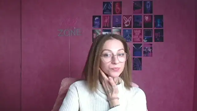 Snapshot of Esmi_Winter chatting on 02.13.26 Esmi Winter online show from 02.13.26