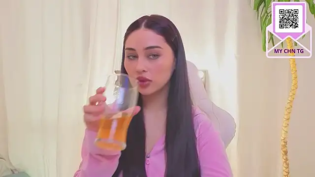 Sofia Plump online show from 03.29.26