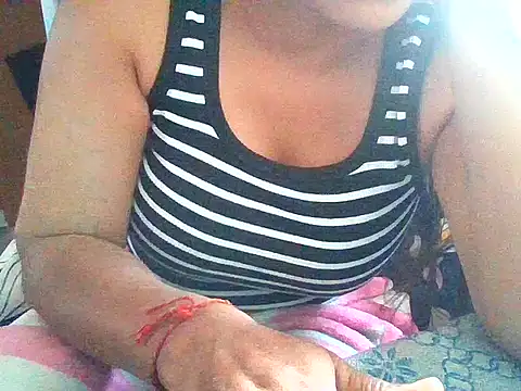 02Hot-Queen online show from 02.21.26