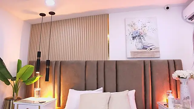 SaraLugo online show from 04.01.26