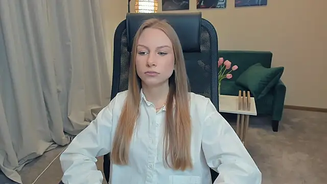 CarmenLipkin online show from 02.12.26