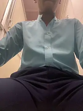 Snapshot of Dazzling_dude chatting on 02.22.26 Dazzling dude online show from 02.22.26