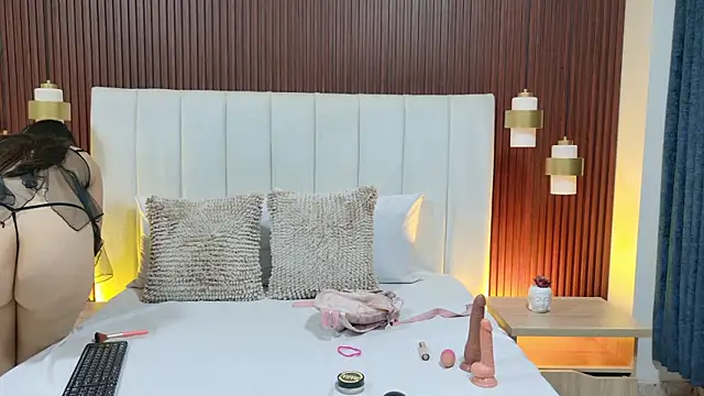 Snapshot of Brisa_Silva chatting on 03.23.26 Brisa Silva online show from 03.23.26