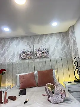 Brisa Silva online show from 07.04.26