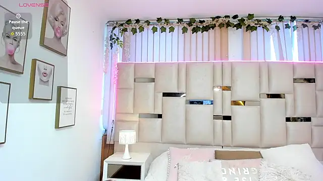 Snapshot of Maya-jhons chatting on 02.10.26 Maya-jhons online show from 02.10.26