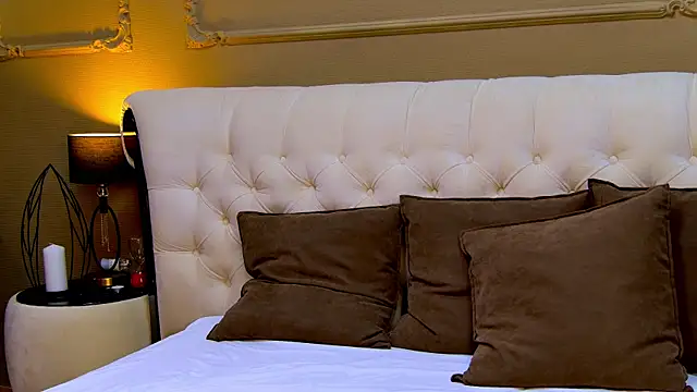 YourSweetArya online show from 03.26.26