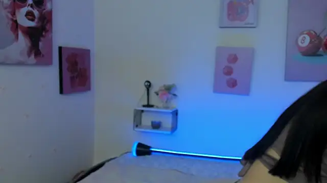 Snapshot of AnnyCotton chatting on 04.15.26 AnnyCotton online show from 04.15.26