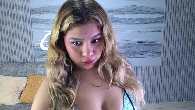 Snapshot of Sophie19__ chatting on 04.27.26 Sophie19 online show from 04.27.26