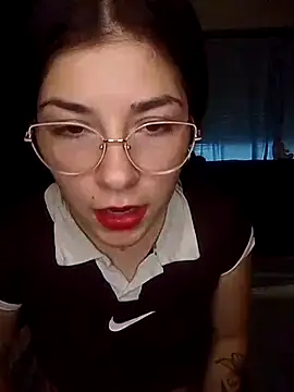 Luna33- online show from 02.25.26